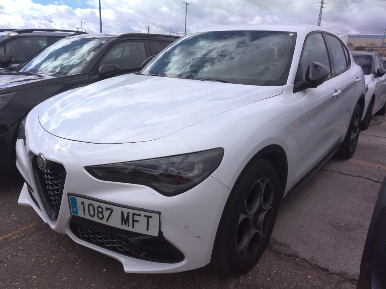 Foto Alfa Romeo Stelvio 2