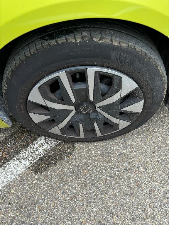 Foto Peugeot 208 13