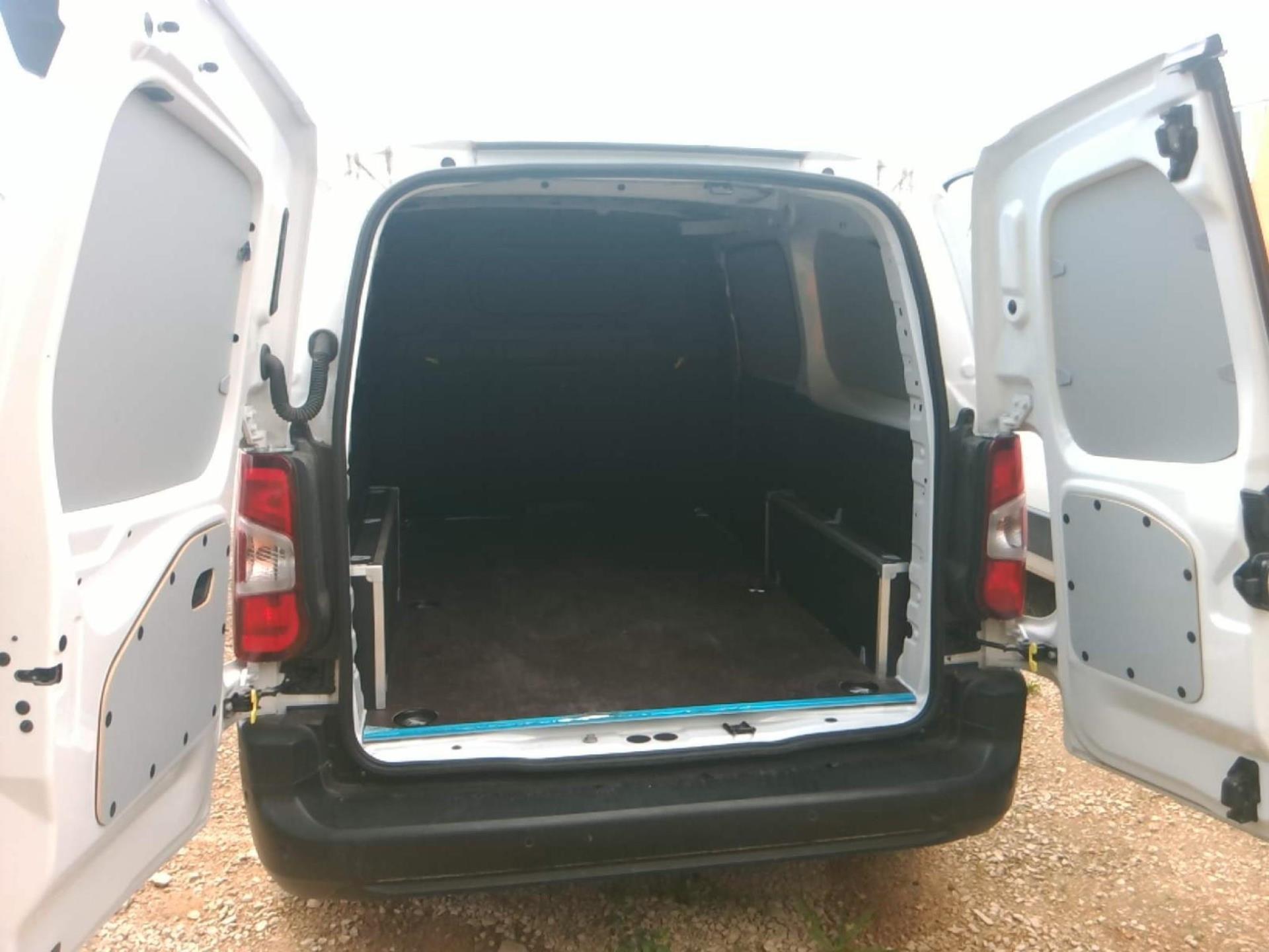 Citroen BERLINGO VAN TAILLE XL 950KG BLUEHDI 100 S&S BVM6 2024