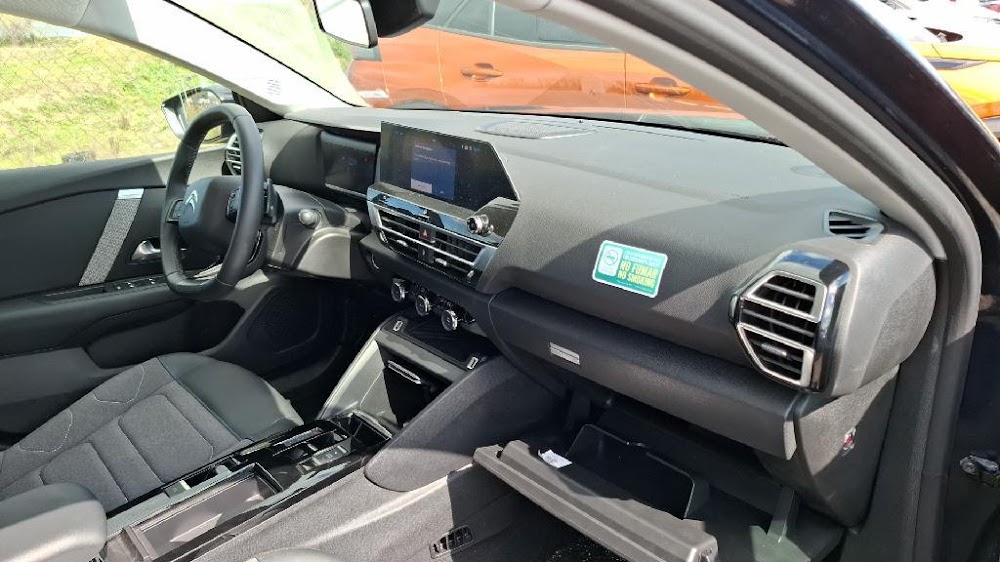 Foto Citroën C4 X 17