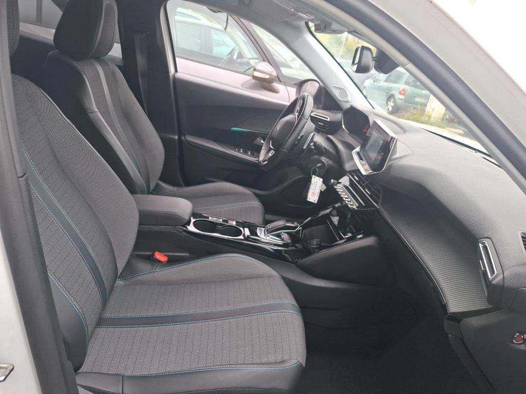 Peugeot 2008 BlueHDi 130 S&S EAT8 Allure 2022