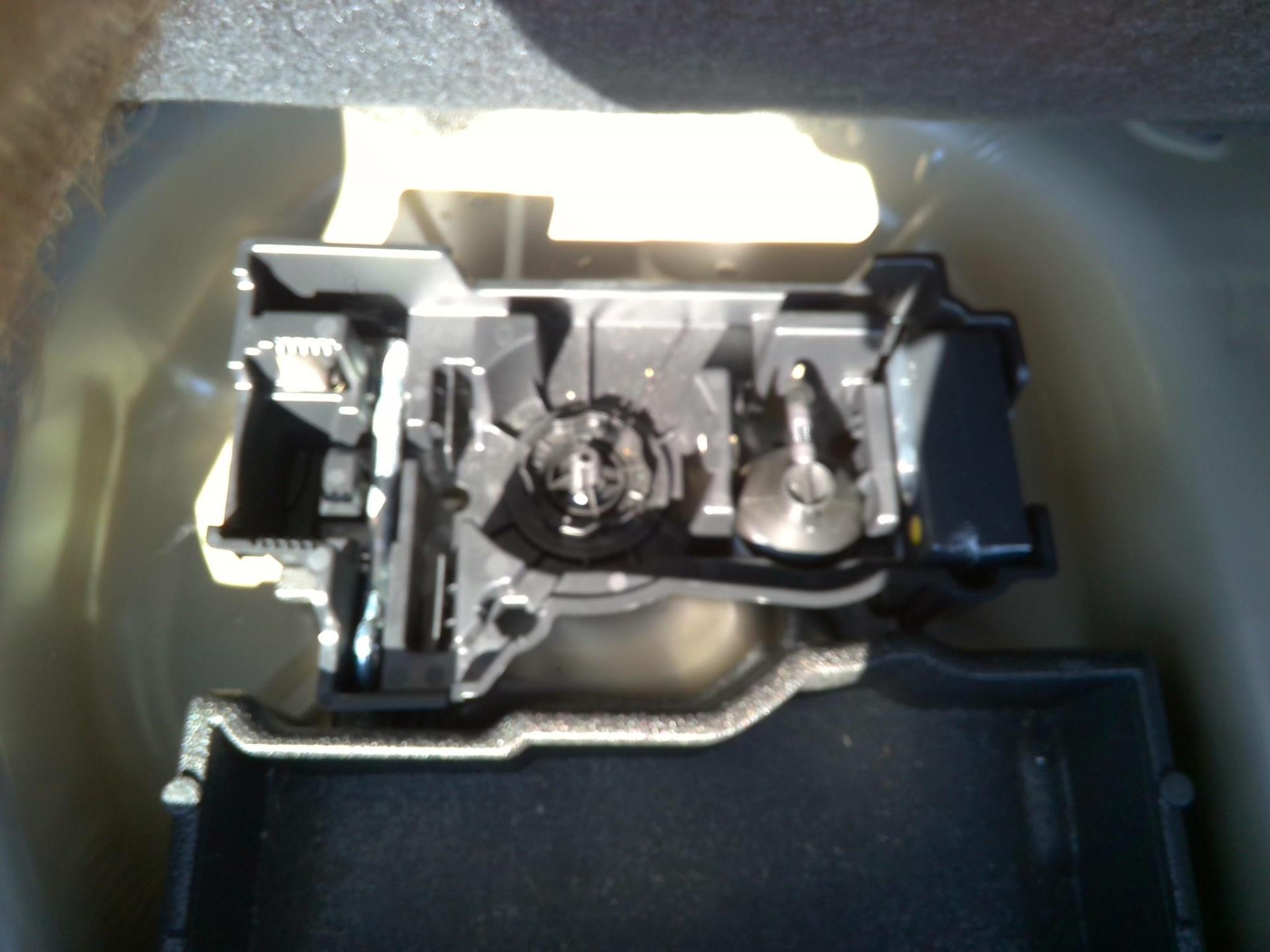 Peugeot 2008 Hybrid 136 e-DCS6 Style 2025