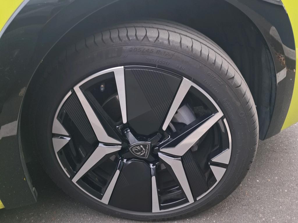 Peugeot 208 Hybrid 110 e-DCS6 GT 2025
