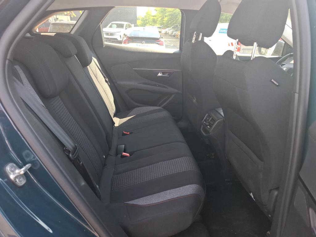 Peugeot 3008 BlueHDi 130ch S&S EAT8 Active Pack 2022