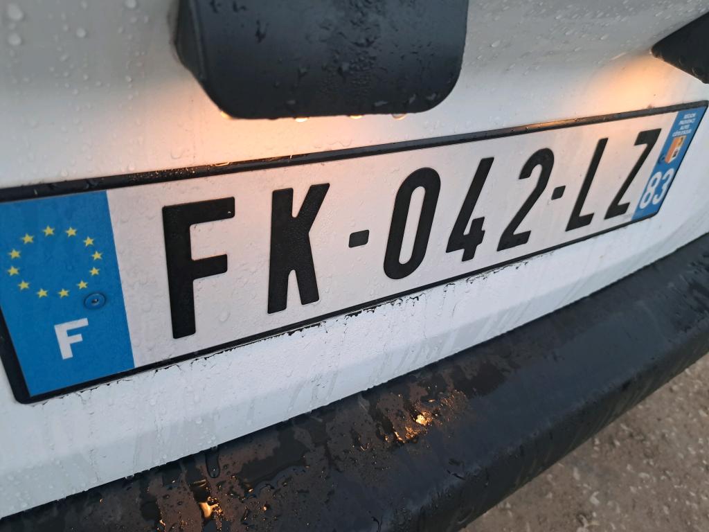 Peugeot PARTNER FOURGON STANDARD 650 KG BLUEHDI 100 BVM5 PREMIUM 2019