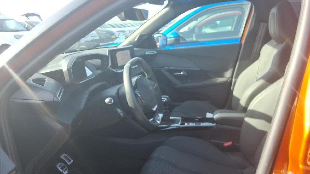 Foto Peugeot 2008 6