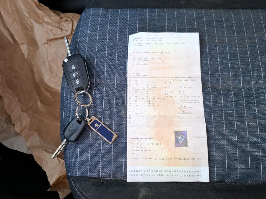 Peugeot 208 BLUEHDI 100 S&S BVM6 PREMIUM 2021