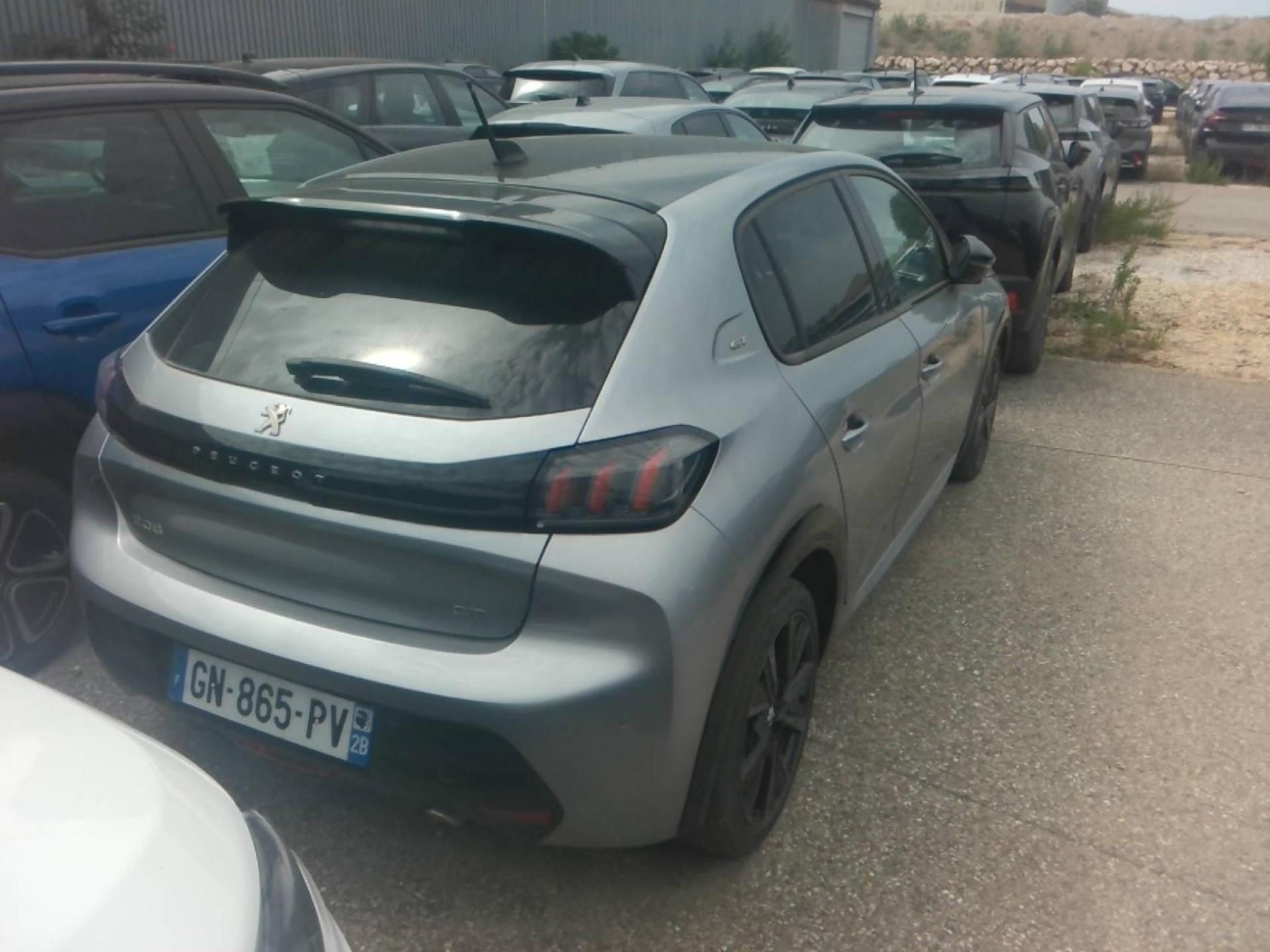 Peugeot 208 PureTech 100 S&S EAT8 GT 2023
