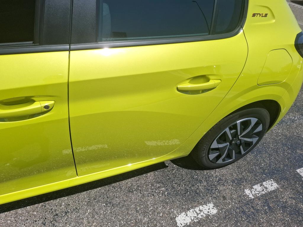 Peugeot 208 Hybrid 110 ch e-DCS6 Style 2025
