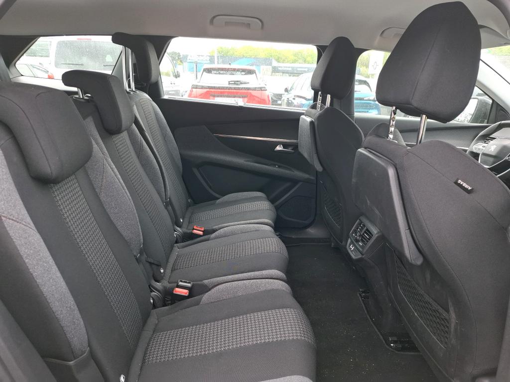 Peugeot 5008 BlueHDi 130ch S&S EAT8 Active Pack 2022