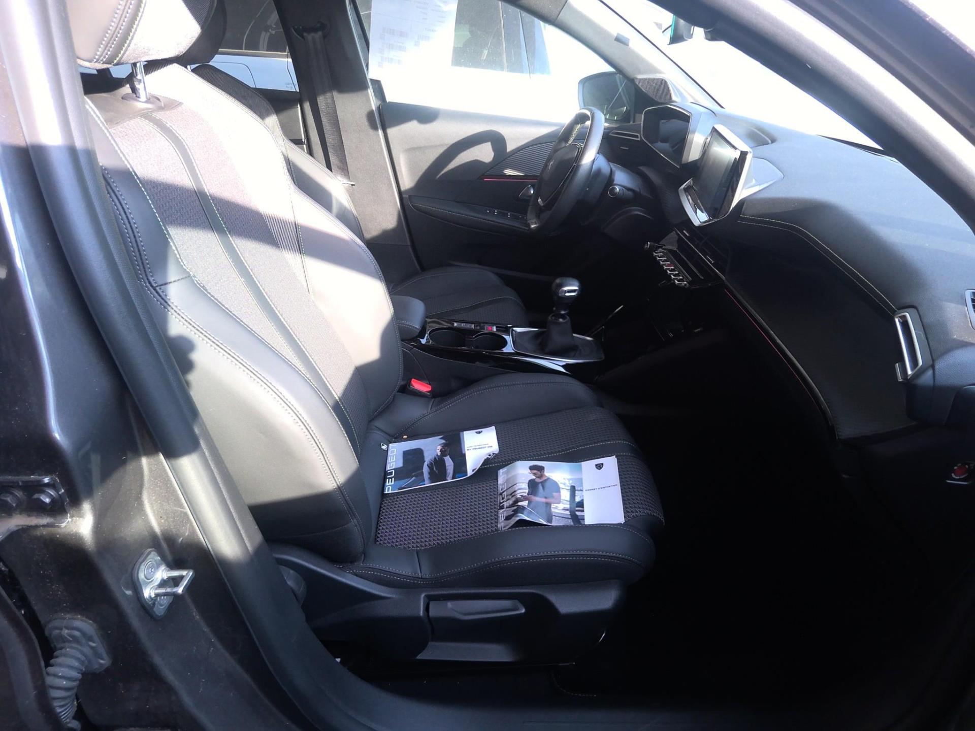 Peugeot 208 PureTech 100 S&S BVM6 GT 2023