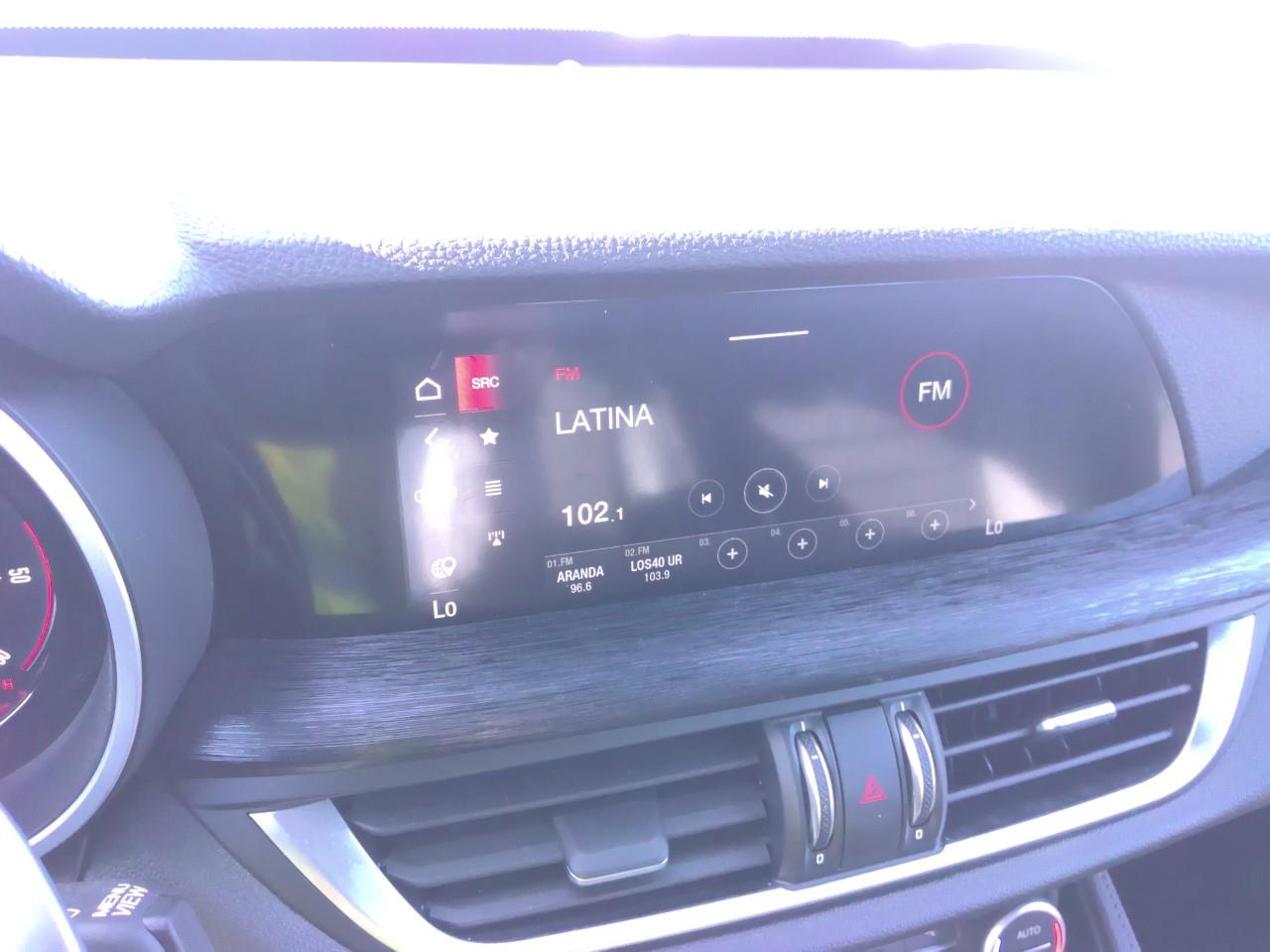 Foto Alfa Romeo Stelvio 8