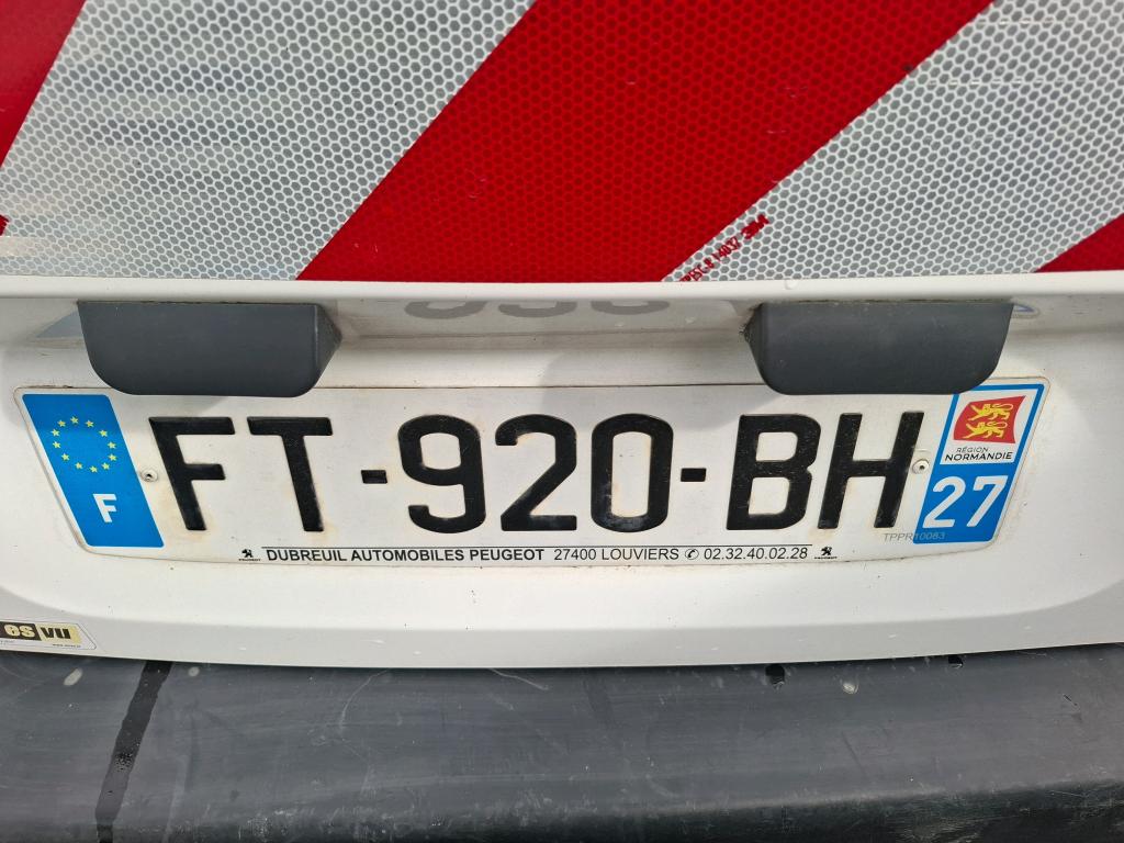 Peugeot PARTNER FOURGON STANDARD 650 KG BLUEHDI 100 S&S BVM5 ASPHALT 2020