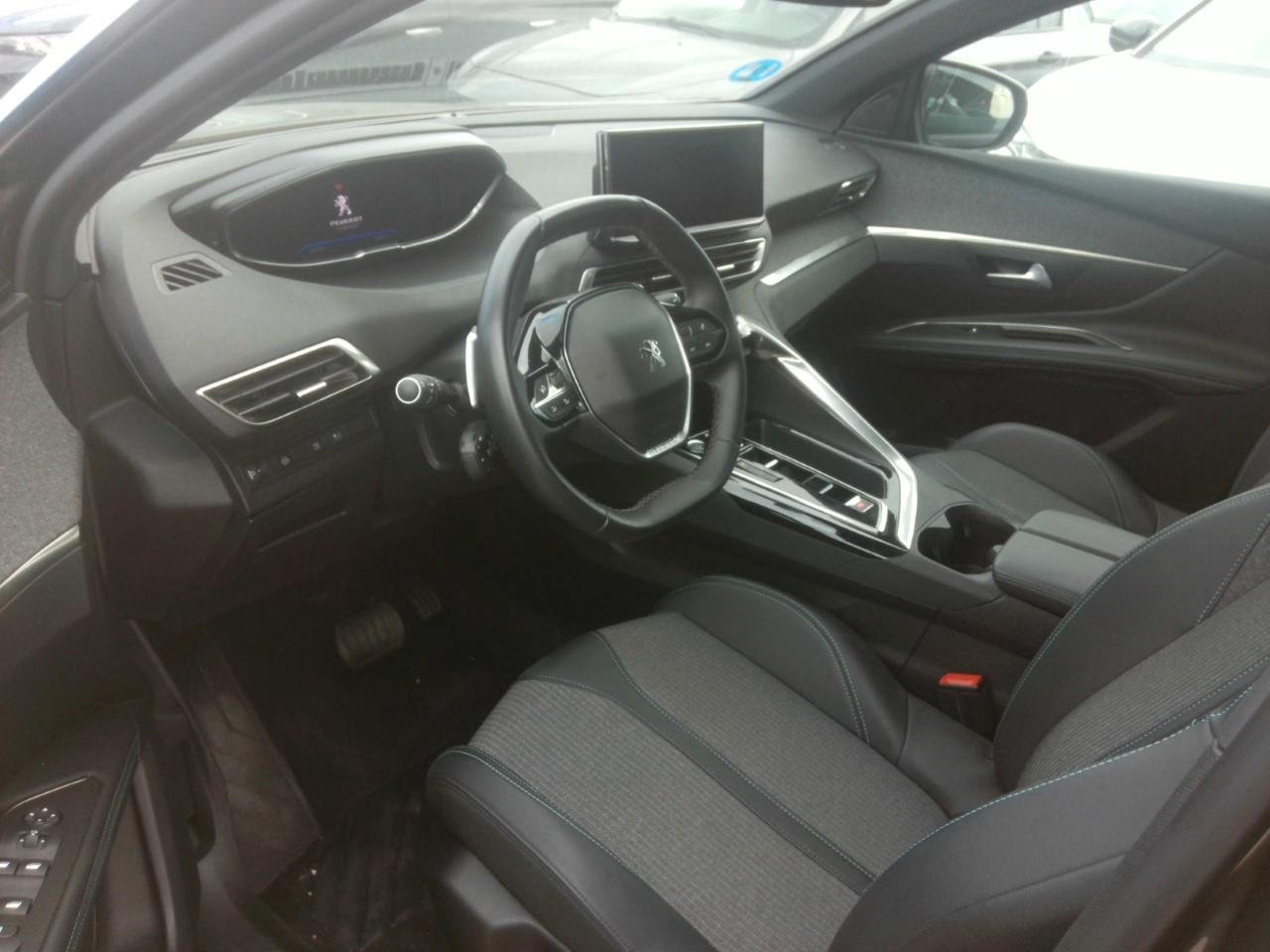 Foto Peugeot 3008 Hybrid 5