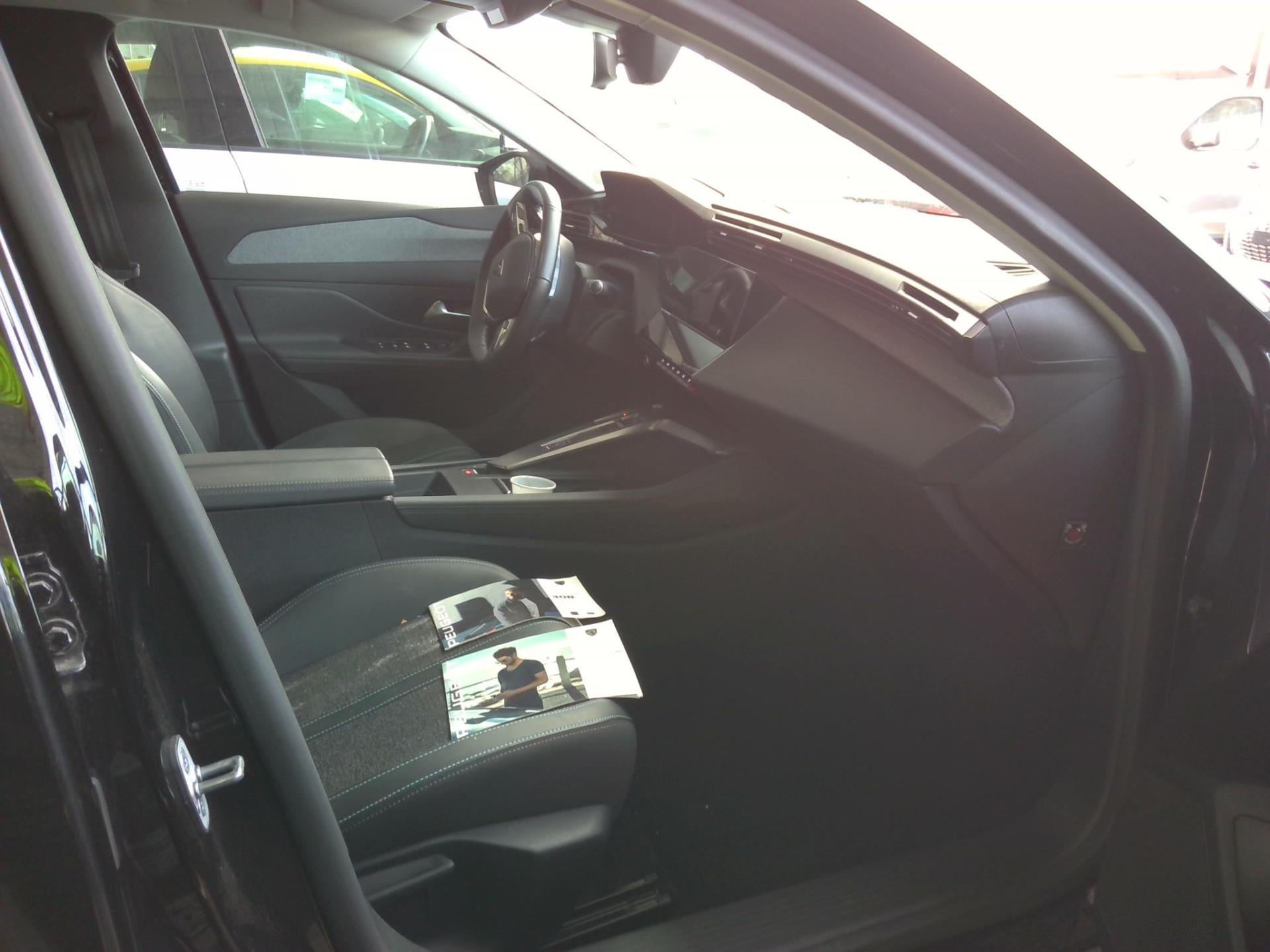 Peugeot 308 PHEV 180 e-EAT8 Allure Pack 2022