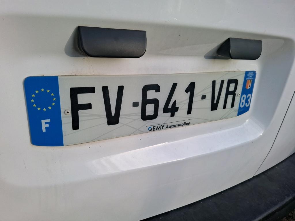 Peugeot EXPERT FGN TOLE STANDARD 2.0  BLUEHDI 120 S&S BVM6 PREMIUM 2020