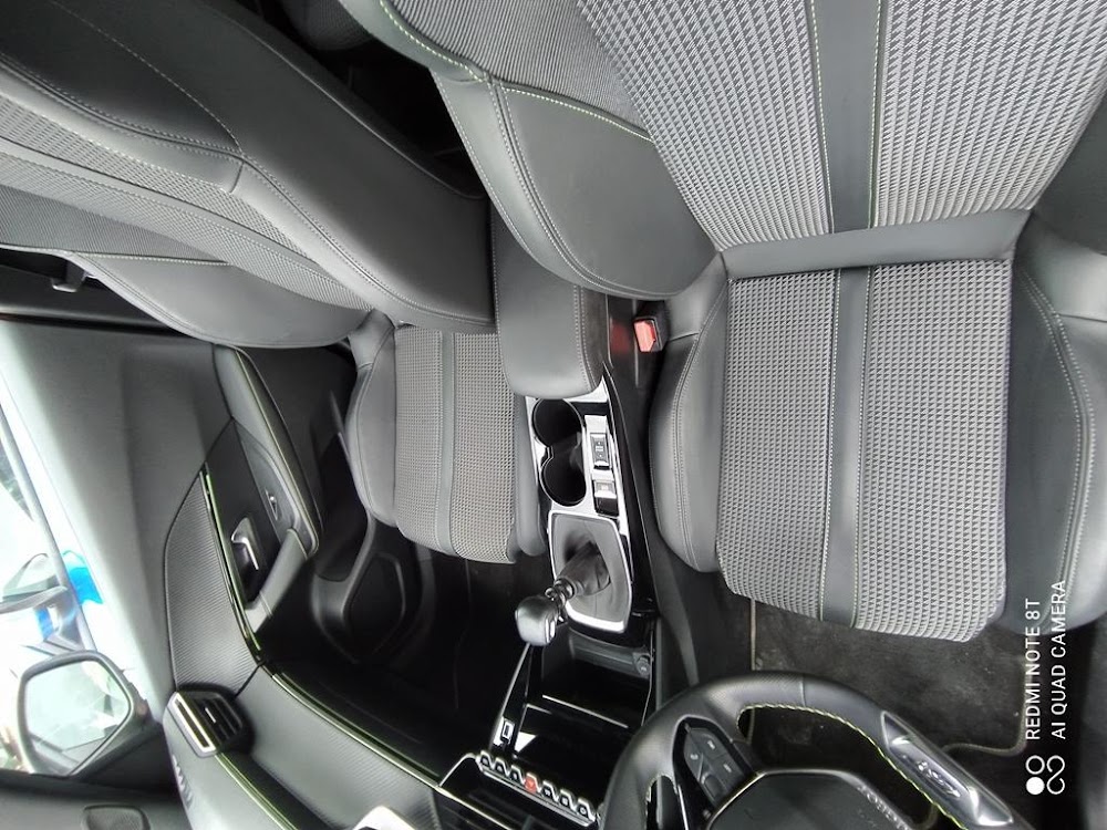 Foto Peugeot 2008 10