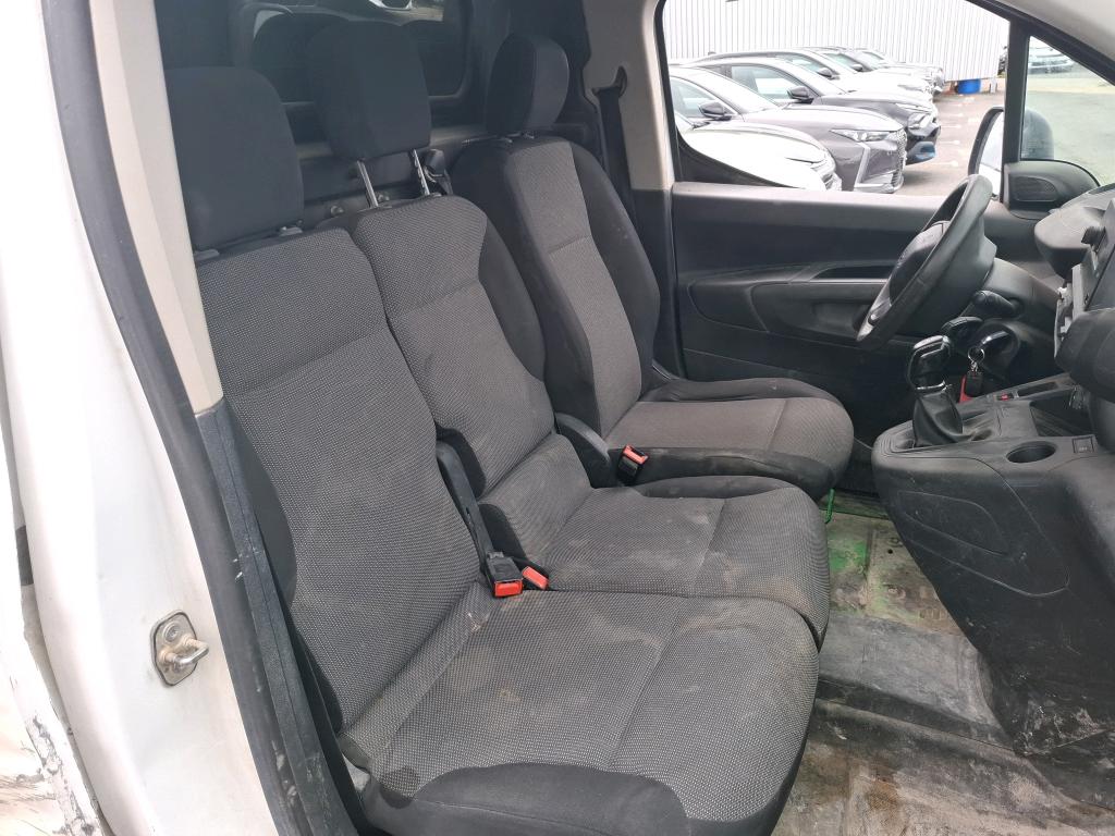 Peugeot PARTNER FOURGON STANDARD 650 KG BLUEHDI 100 S&S BVM5 PREMIUM 2021