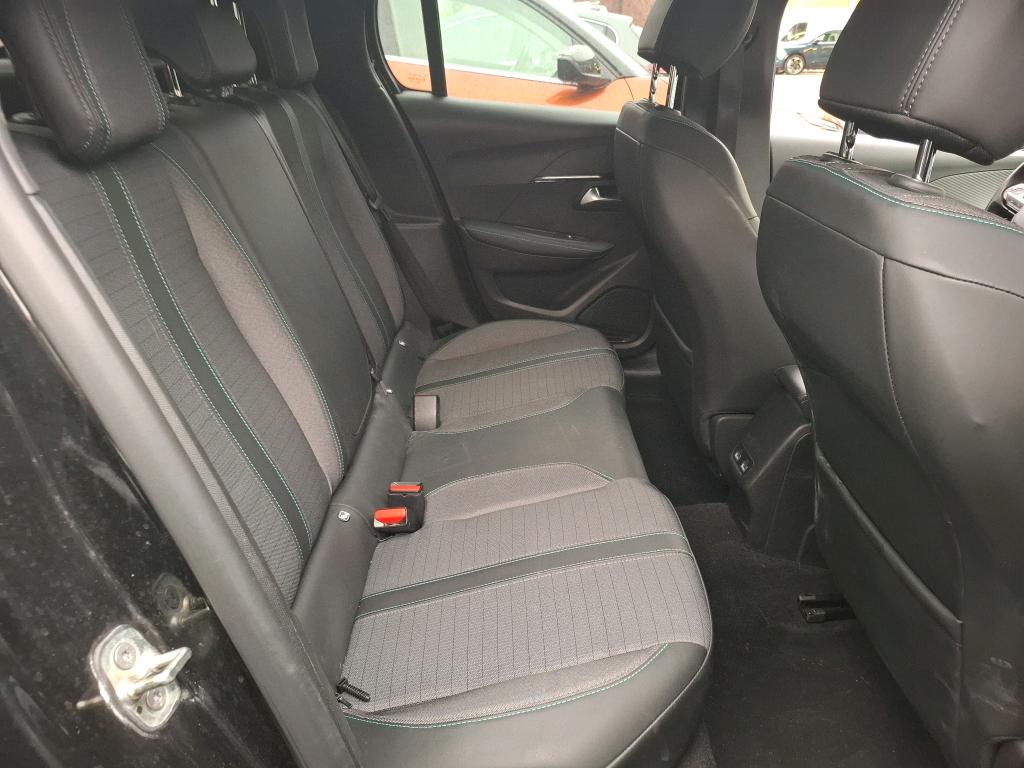 Peugeot 208 PureTech 100 S&S EAT8 Allure Business 2021