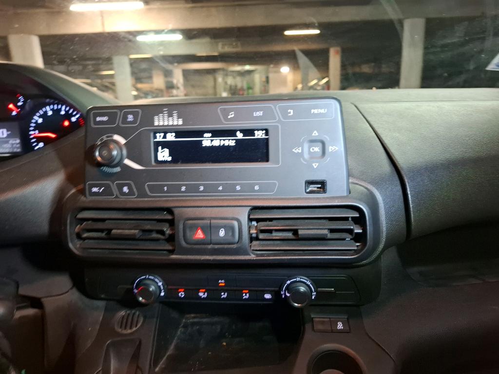 Peugeot PARTNER FOURGON STANDARD 650 KG BLUEHDI 100 S&S BVM5 PREMIUM 2021