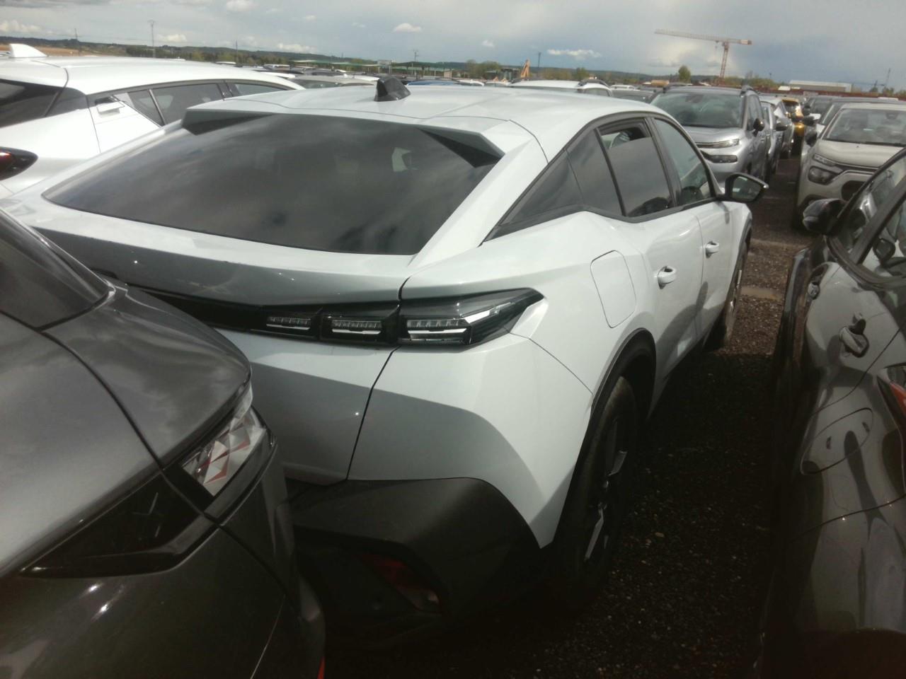 Foto Peugeot 408 11
