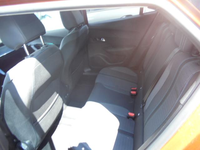Foto Peugeot 2008 16