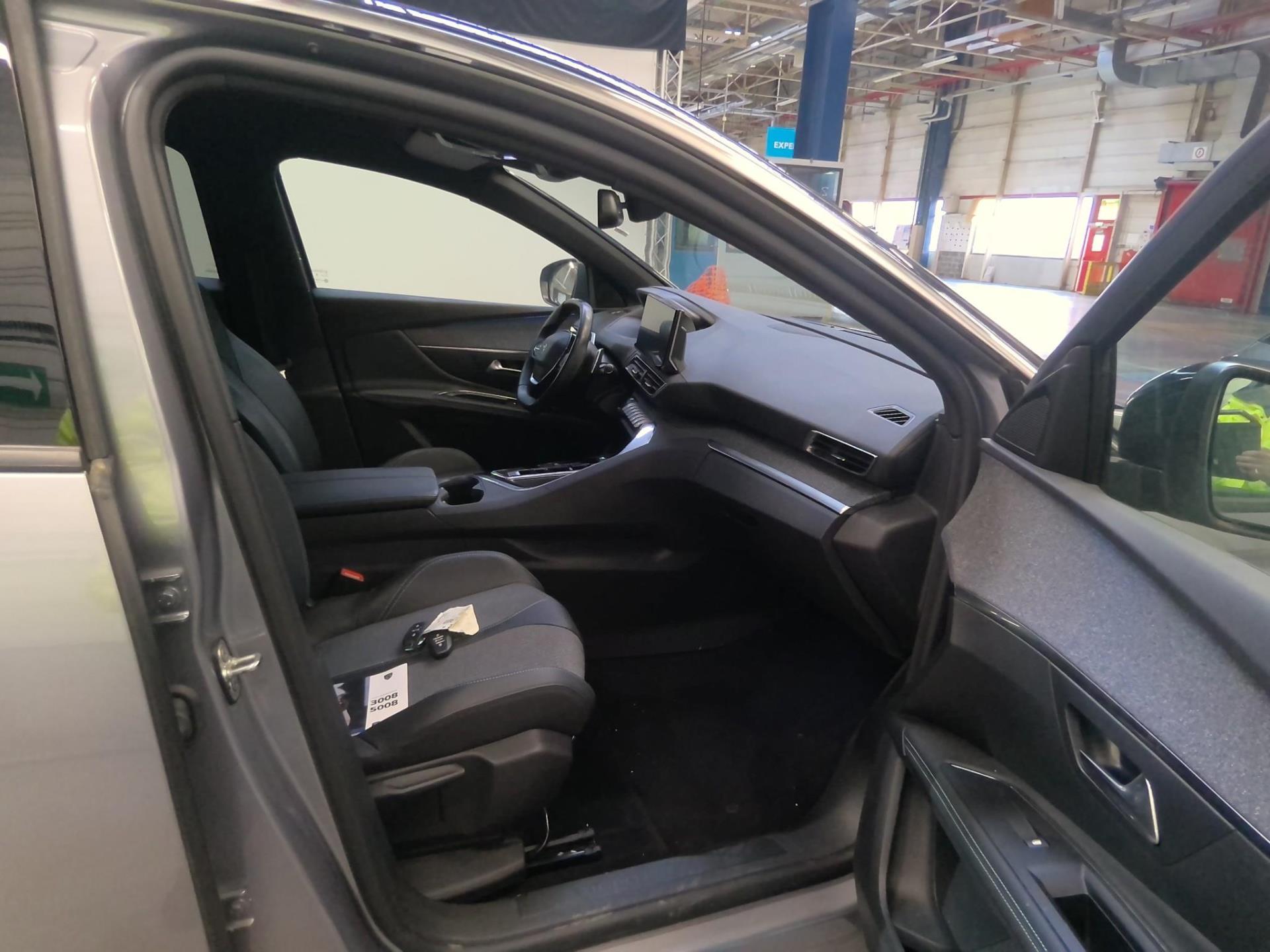 Peugeot 3008 Hybrid 136 e-DCS6 Allure Pack 2023