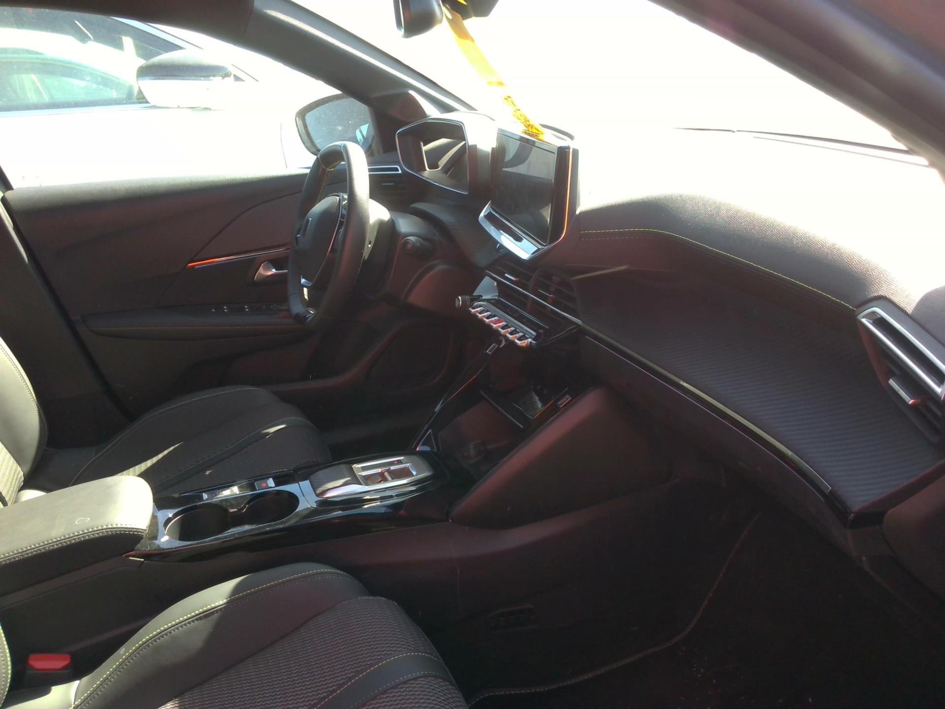 Peugeot 208 Hybrid 145 ch e-DCS6 GT 2026