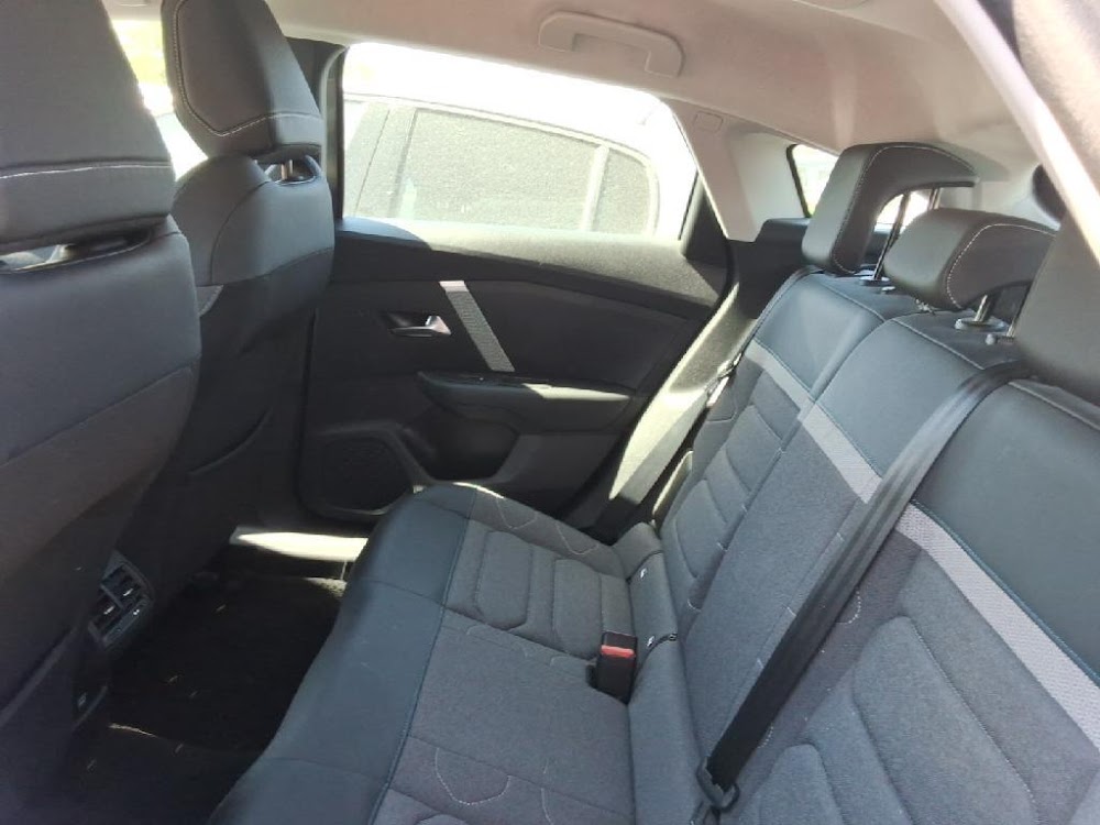 Foto Citroën C4 X 10