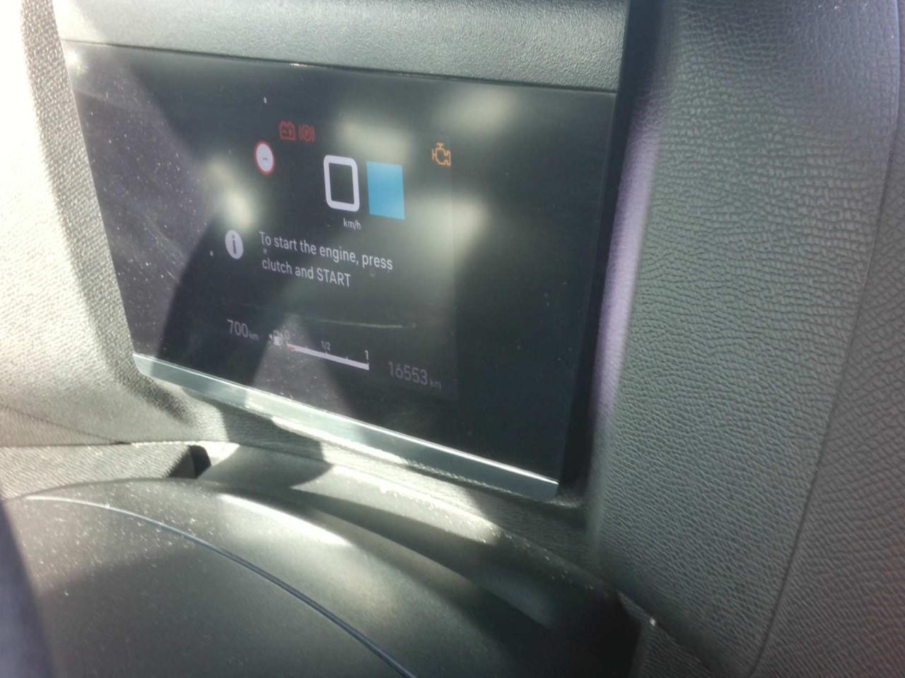 Foto Citroën C4 X 9
