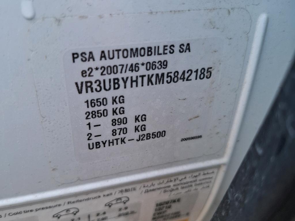 Peugeot 208 BlueHDi 100 S&S BVM6 Allure Business 2021