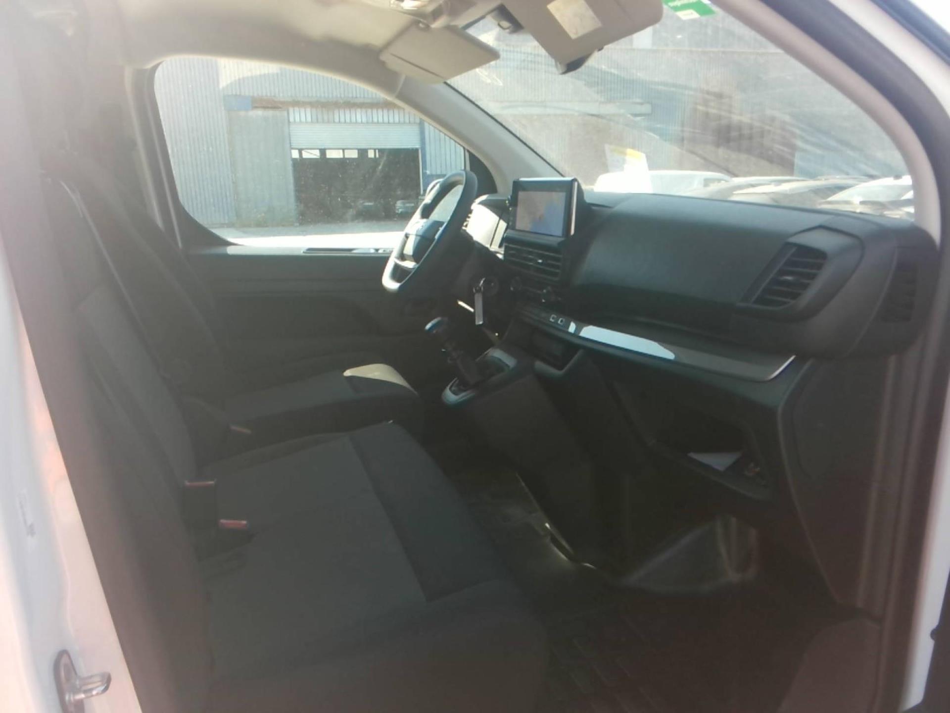 Opel VIVARO FGN TAILLE M BLUEHDI 120 S&S BVM6  2024