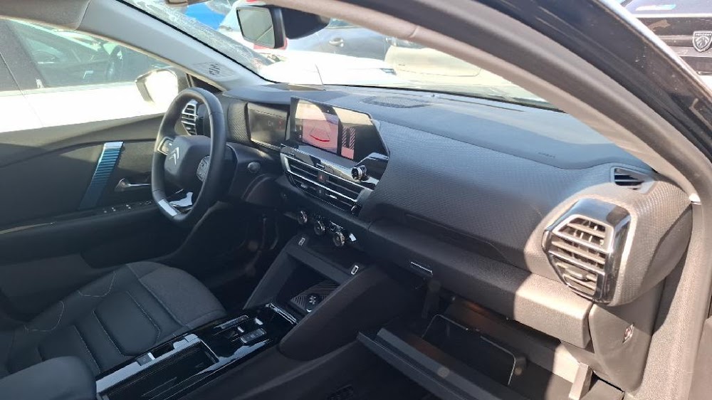 Foto Citroën ë-C4 15