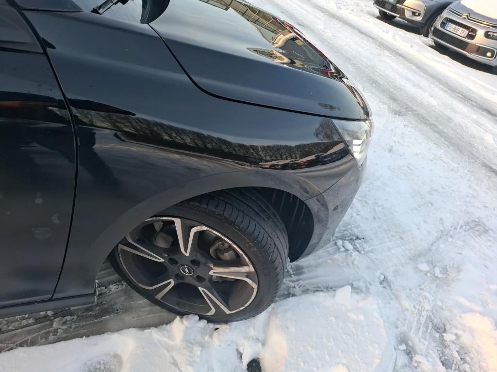 Opel Corsa 1.2 Turbo 100 ch GS 2024