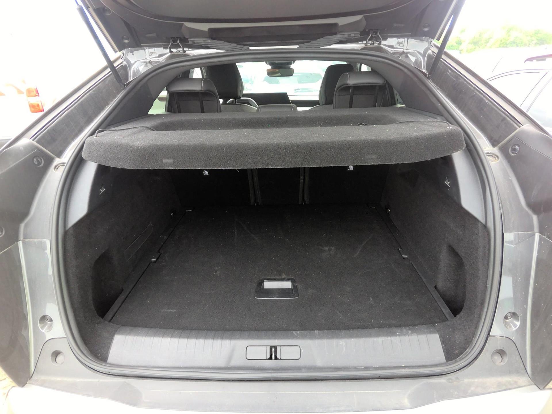 Peugeot 3008 Hybrid 136 e-DCS6 Allure 2024