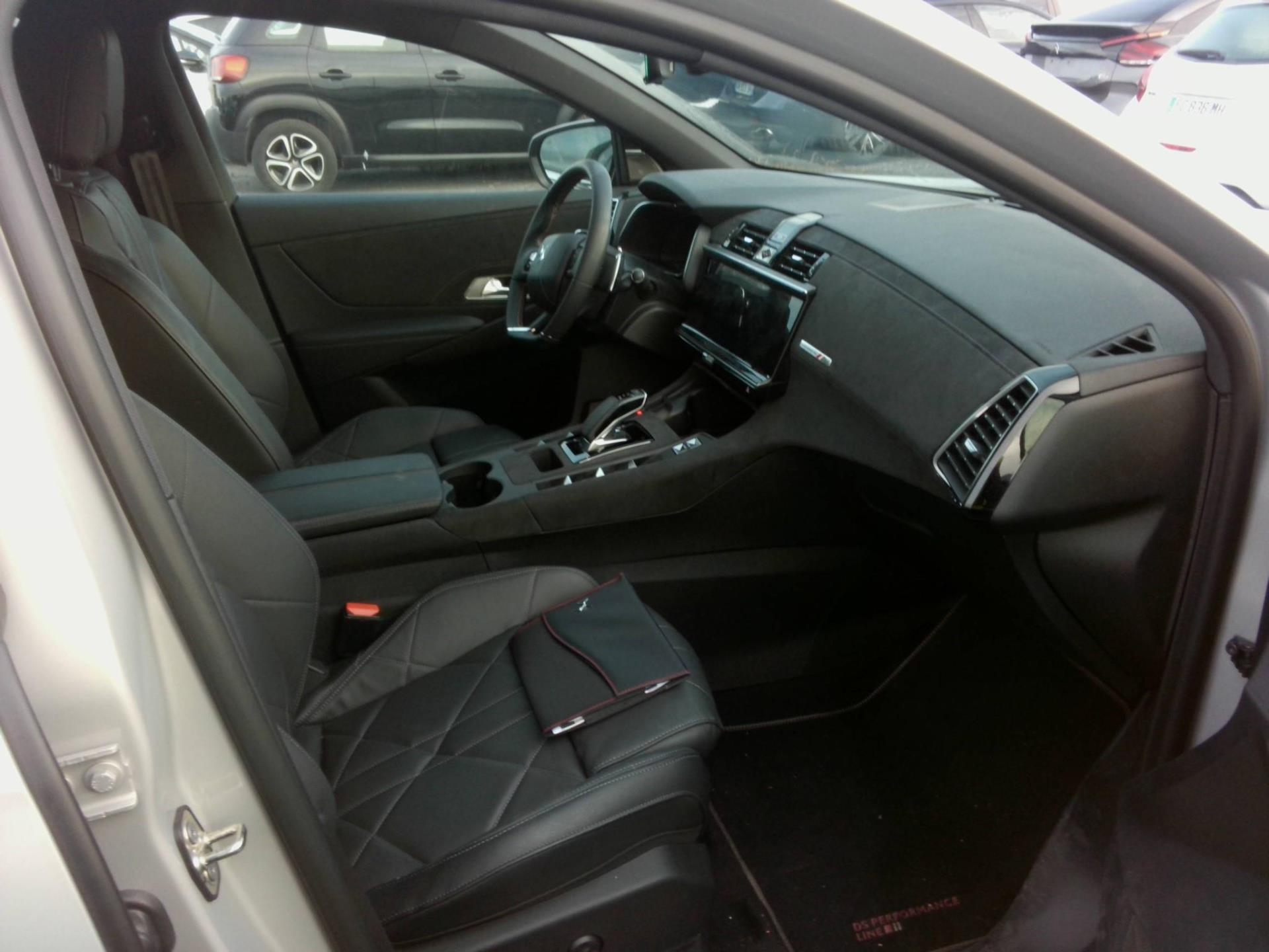 DS DS7 Crossback Hybride E-Tense 225 EAT8 Performance Line+ 2023