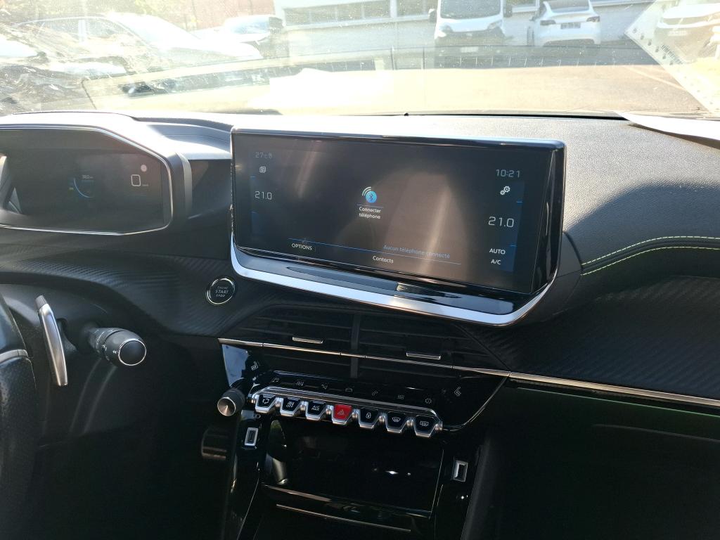 Peugeot 2008 PureTech 130 S&S EAT8 GT 2021
