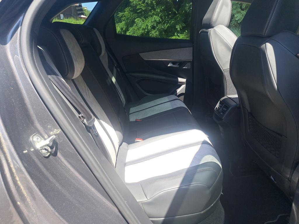 Peugeot 3008 Hybrid4 300 e-EAT8 GT Pack 2021