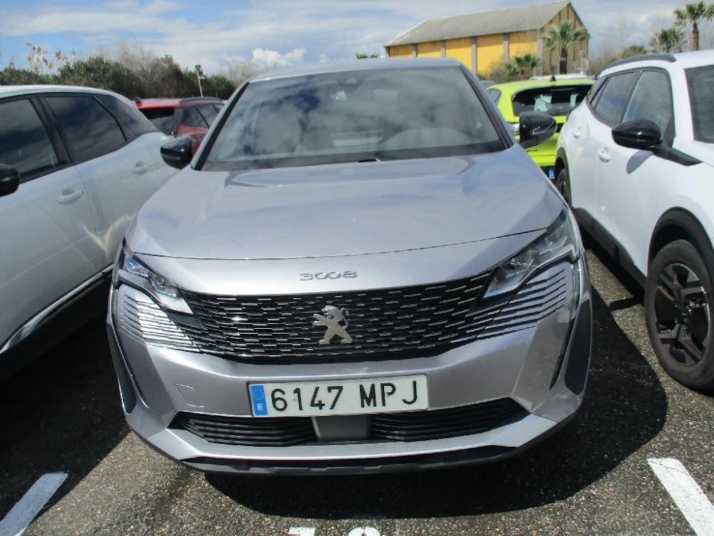 Peugeot 3008 3008 Allure Pack Gasolina 130 S&S 6 Vel. MAN