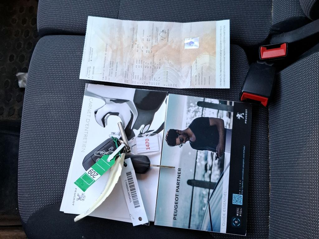 Peugeot PARTNER FOURGON STANDARD 650 KG BLUEHDI 100 S&S BVM5 PREMIUM 2019