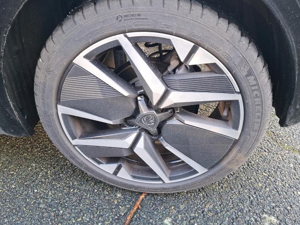 Peugeot 208 PureTech 100 S&S BVM6 GT 2024