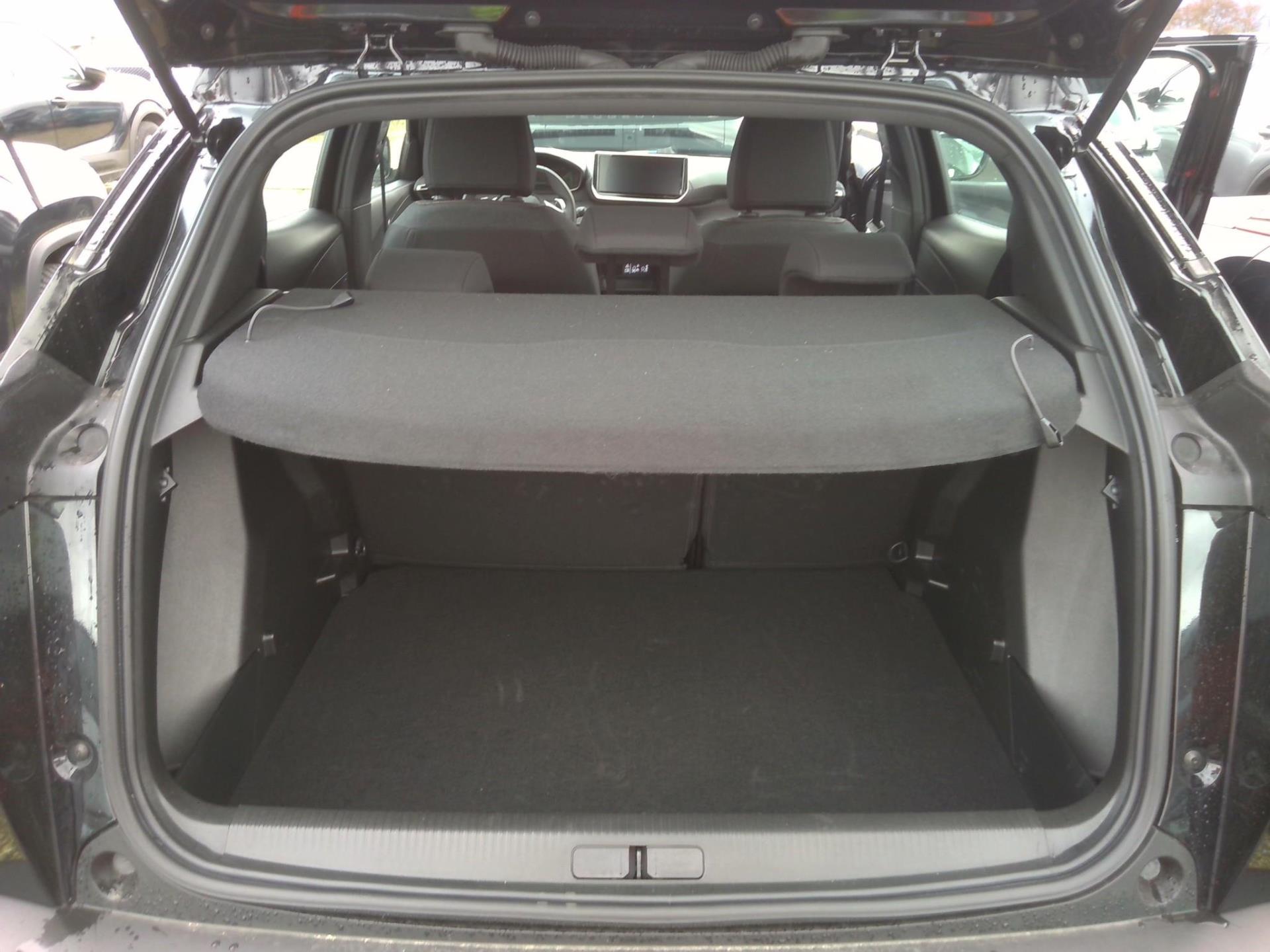Peugeot 2008 Hybrid 145 ch e-DCS6 Style 2025