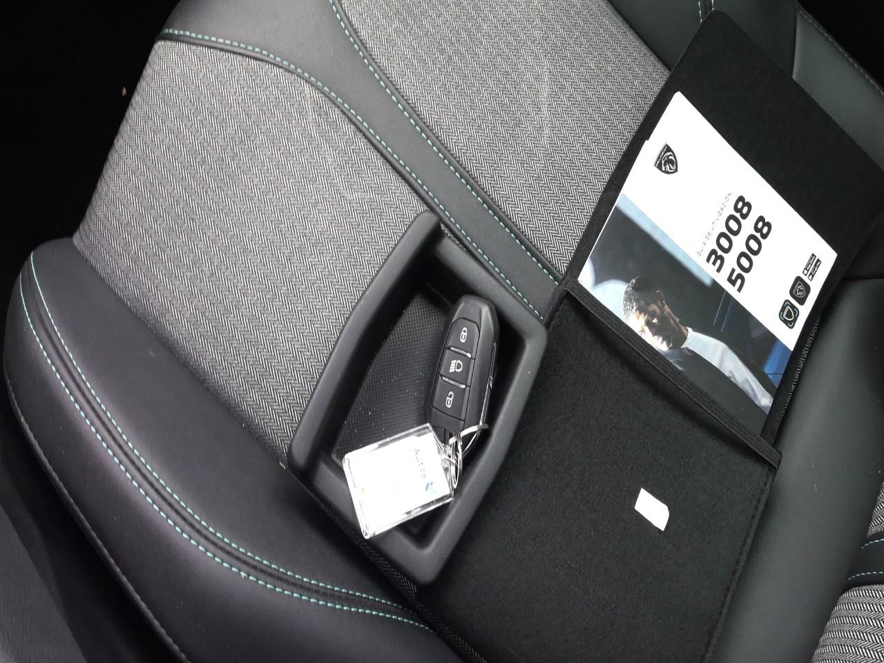 Foto Peugeot 3008 10