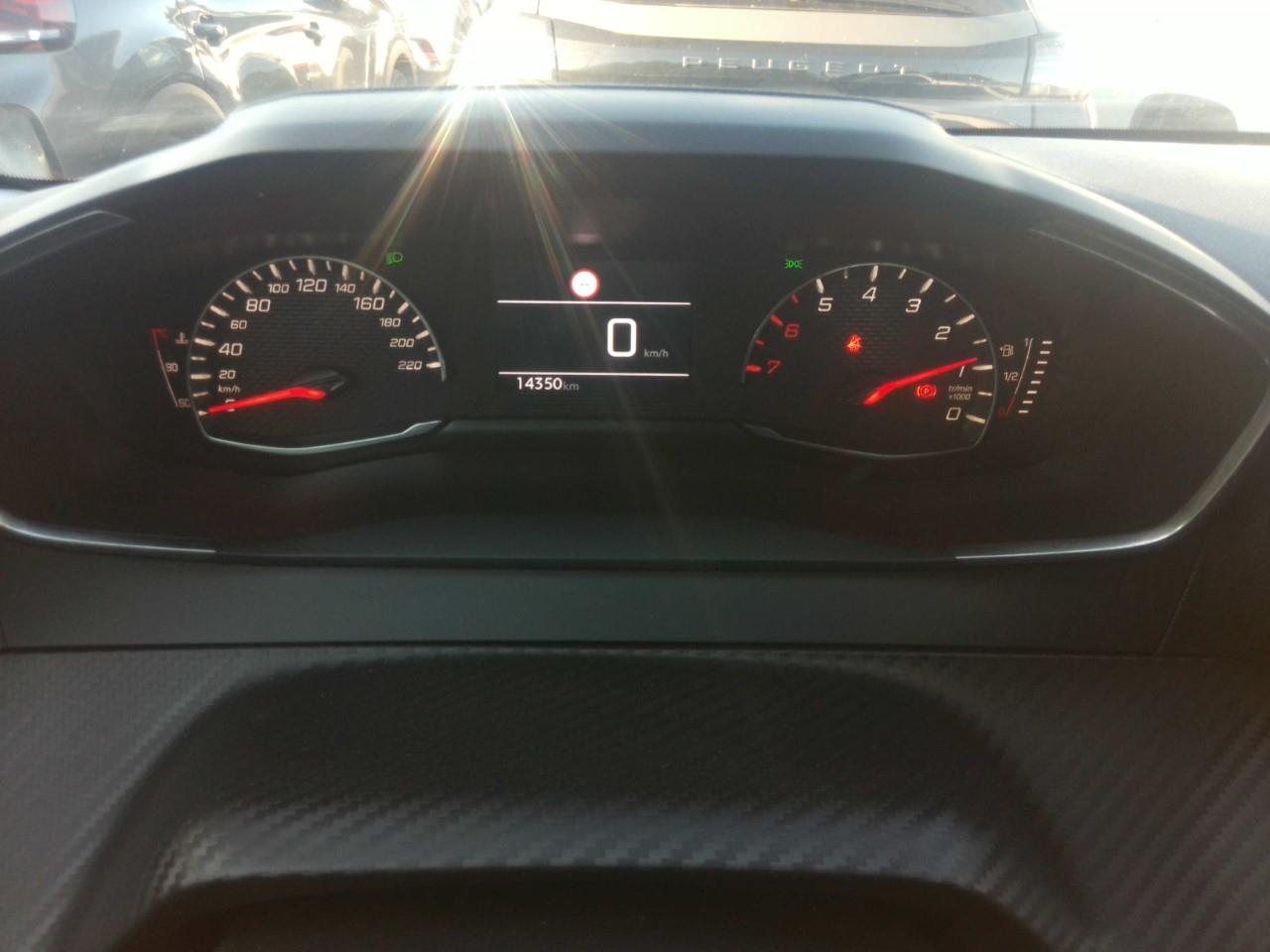 Foto Peugeot 208 5