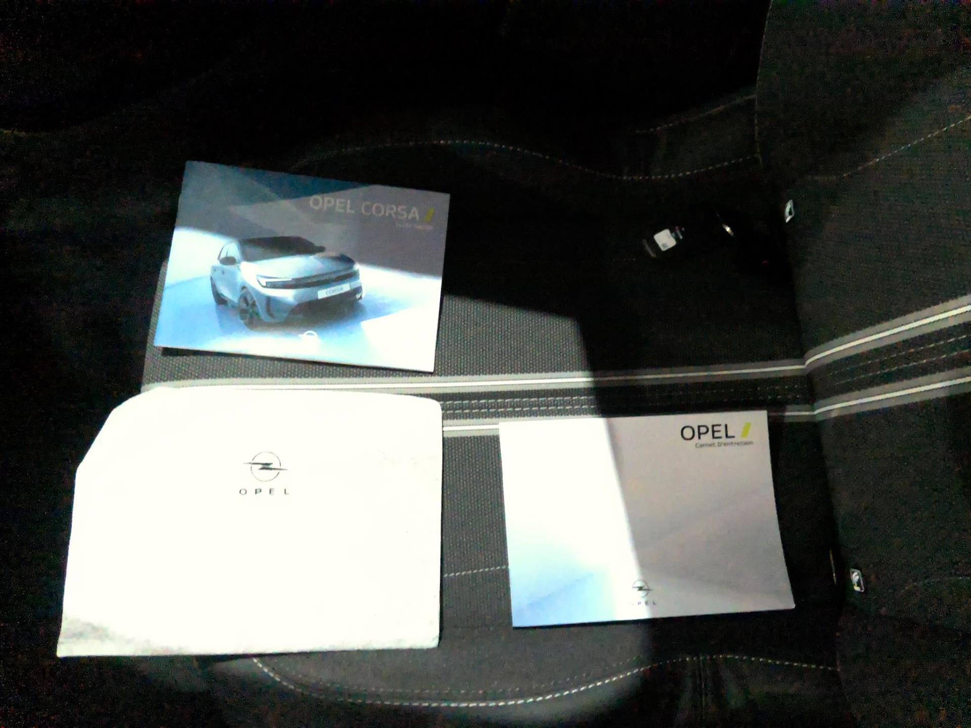 Opel Corsa 1.2 Turbo 100 ch GS 2025