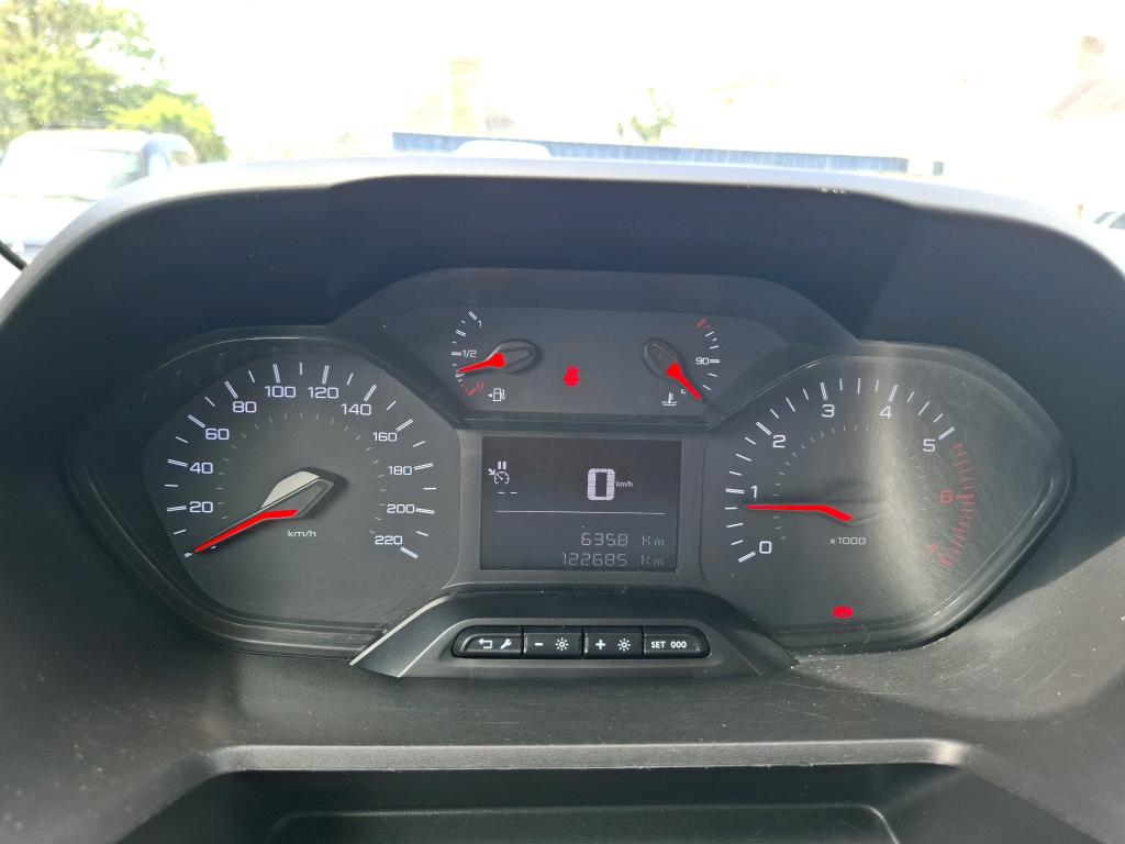 Peugeot PARTNER FOURGON STANDARD 650 KG BLUEHDI 100 S&S BVM5 PREMIUM 2021