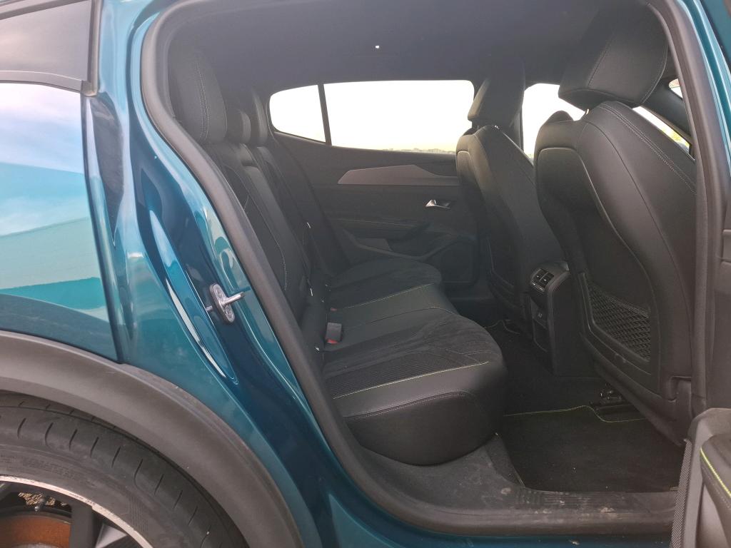 Peugeot 408 PHEV 225 e-EAT8 First Edition 2023