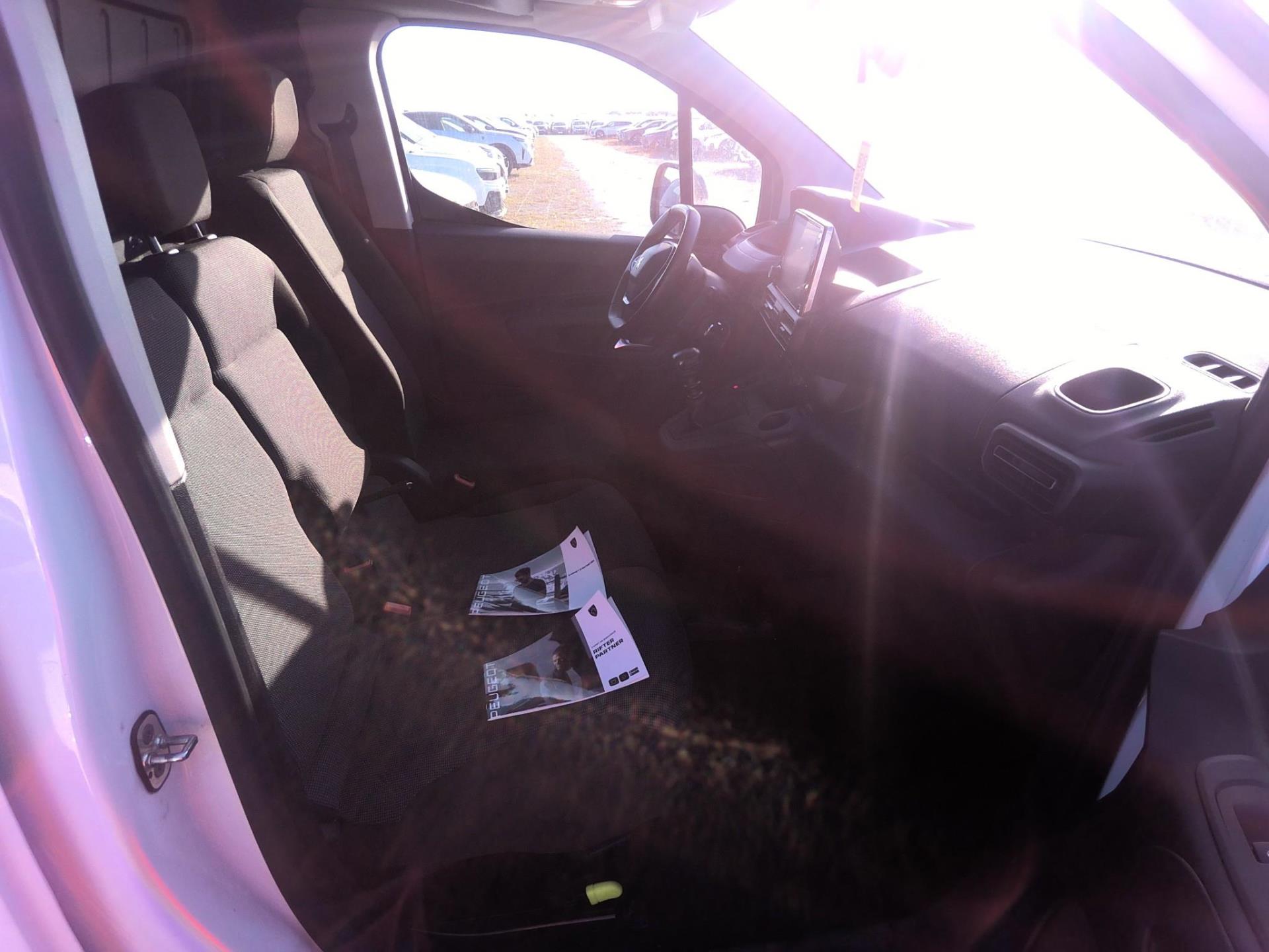 Peugeot PARTNER FOURGON M 650 KG BLUEHDI 100 S&S BVM6  2024