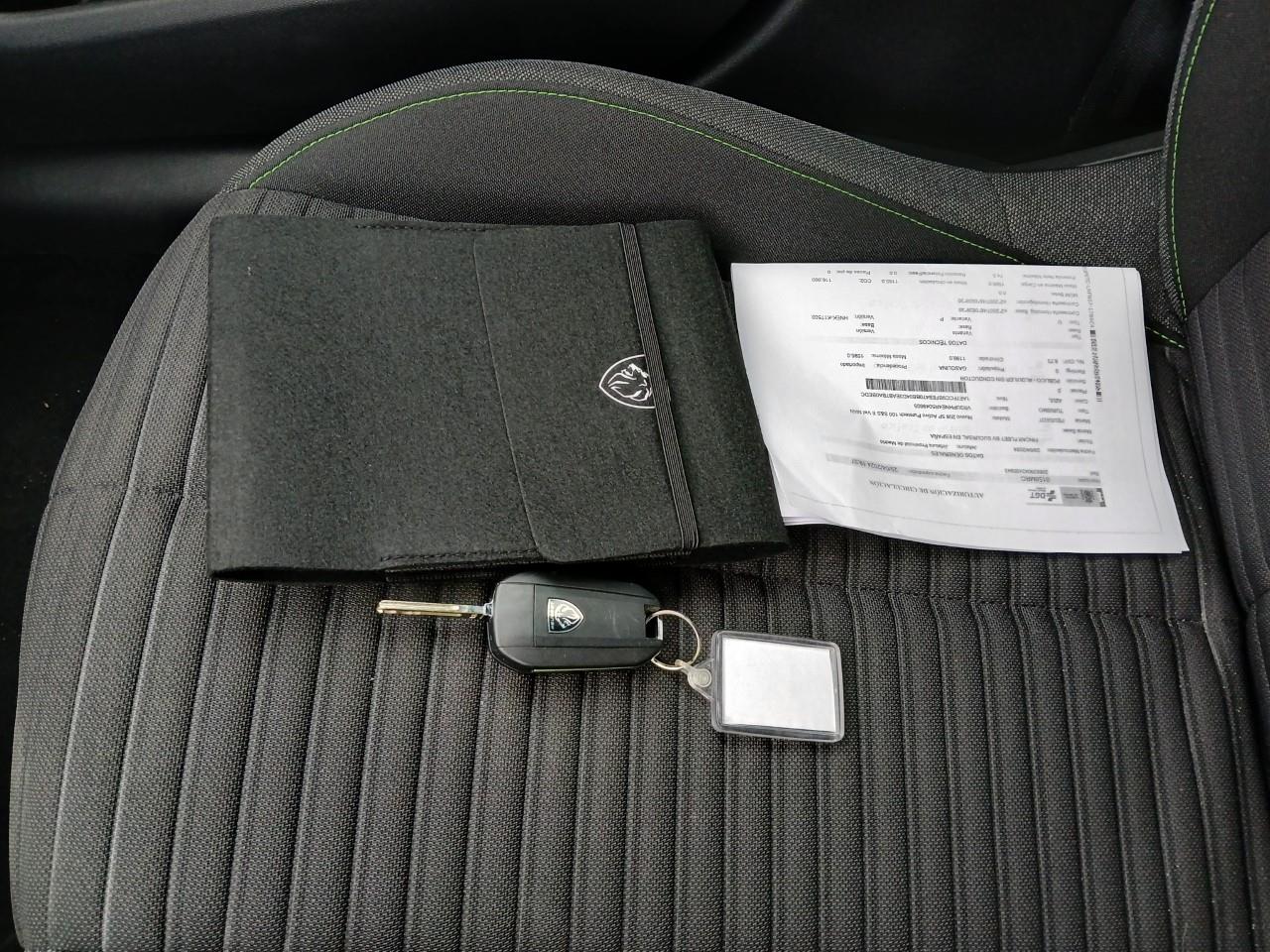 Foto Peugeot 208 17