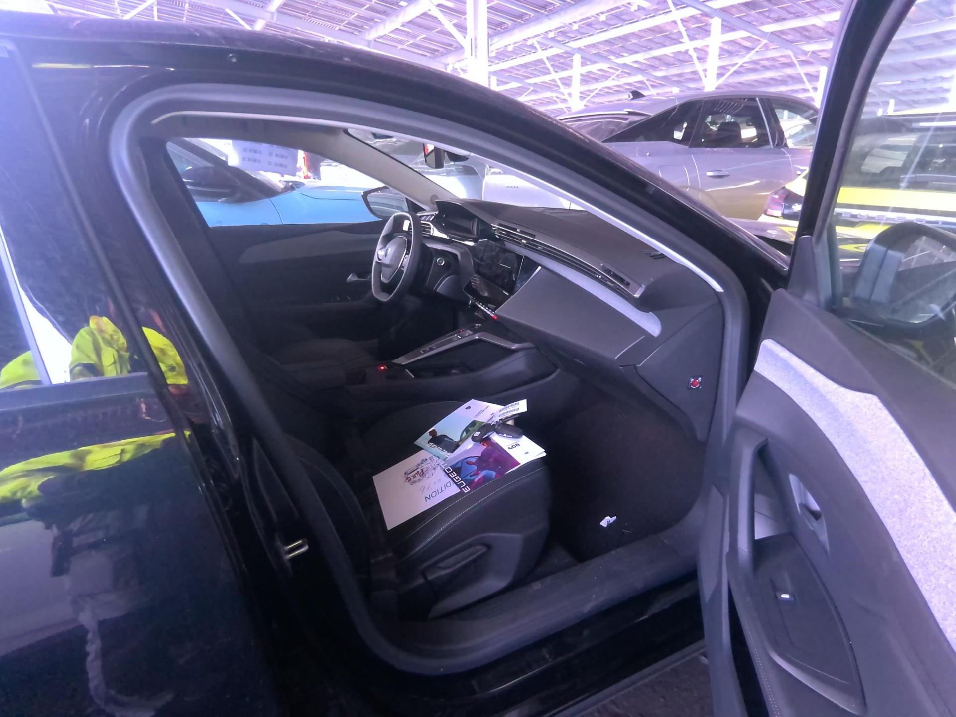 Peugeot 408 Electrique 58 kWh 210 ch Allure 2025